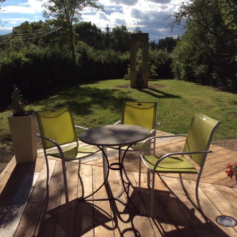 Hexagonal Tower For 2 With Shared Pool Villa Semur-en-Auxois Exterior foto