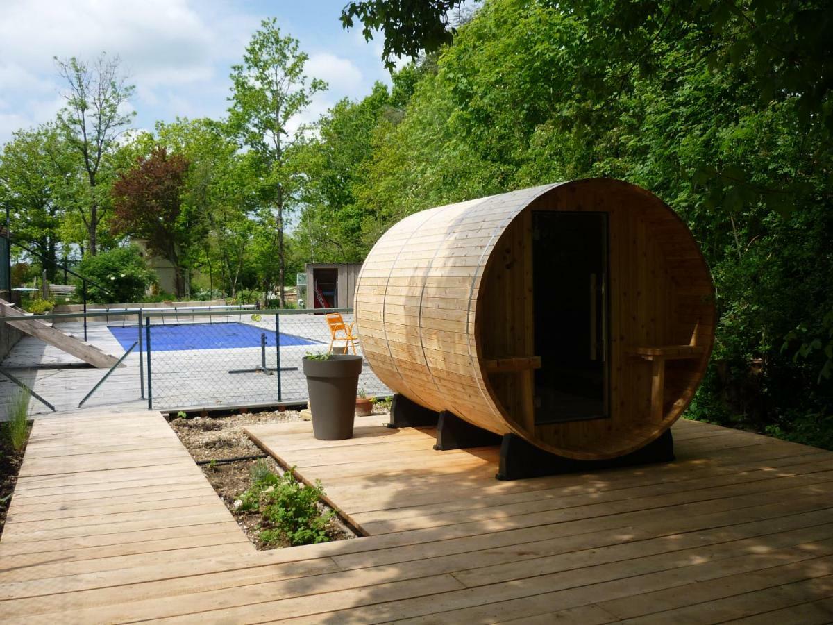 Hexagonal Tower For 2 With Shared Pool Villa Semur-en-Auxois Exterior foto